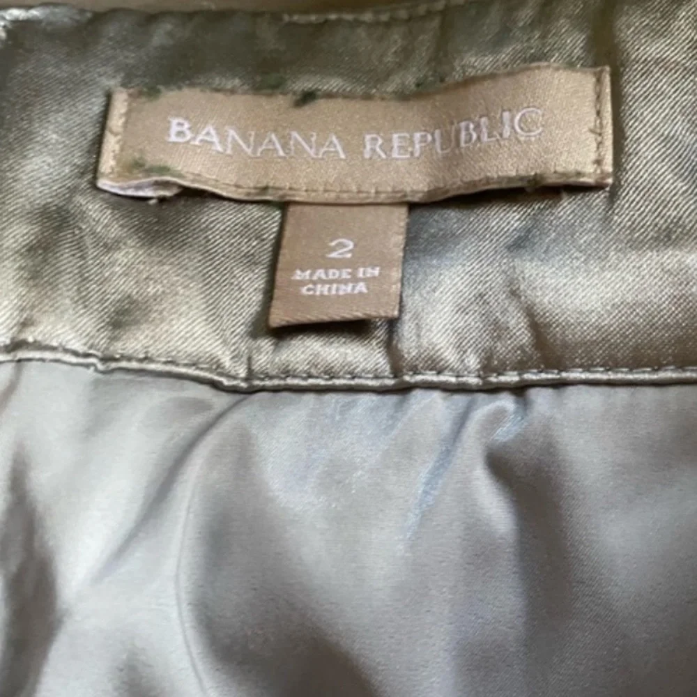 Banana Republic embroidered lace